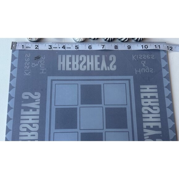 Hershey's 100th Anniversary Hugs & Kisses Checkers & Tic-Tac-Toe Game Set (READ) - Picture 13 of 15